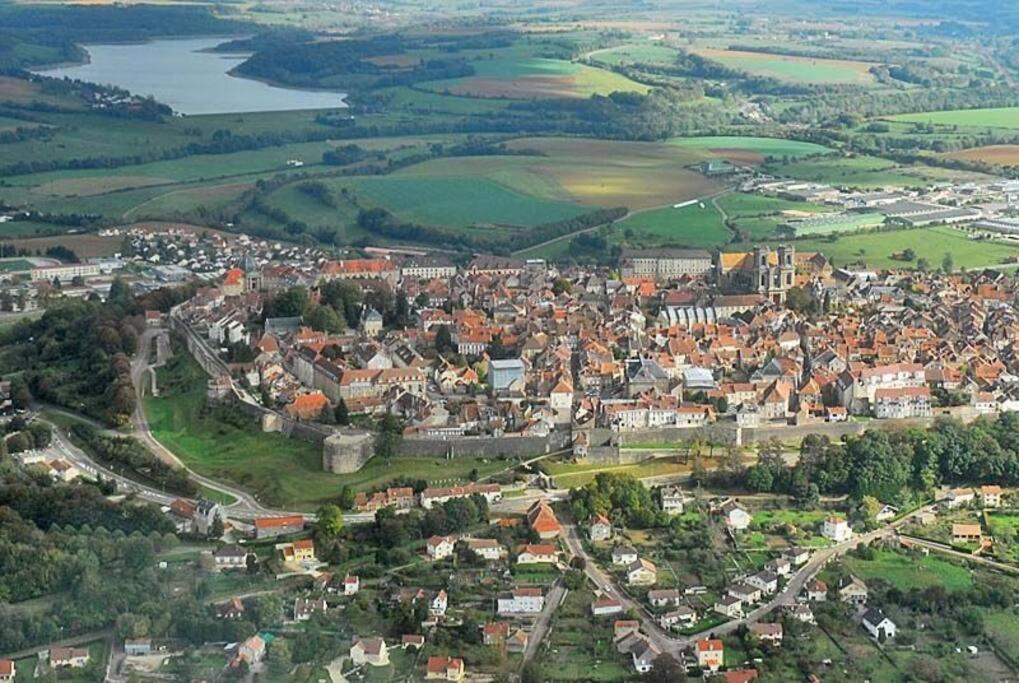 Appartement Proche Des Remparts Лангр Екстер'єр фото