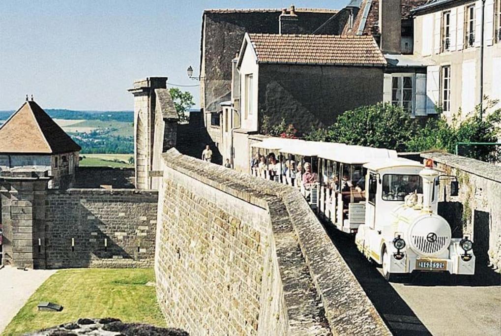 Appartement Proche Des Remparts Лангр Екстер'єр фото