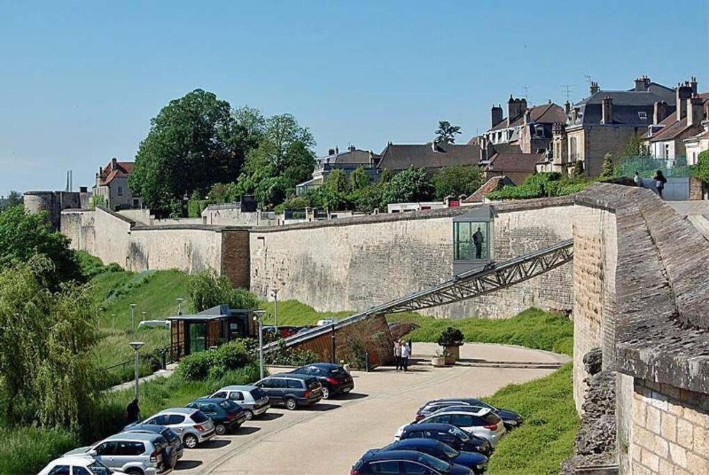 Appartement Proche Des Remparts Лангр Екстер'єр фото